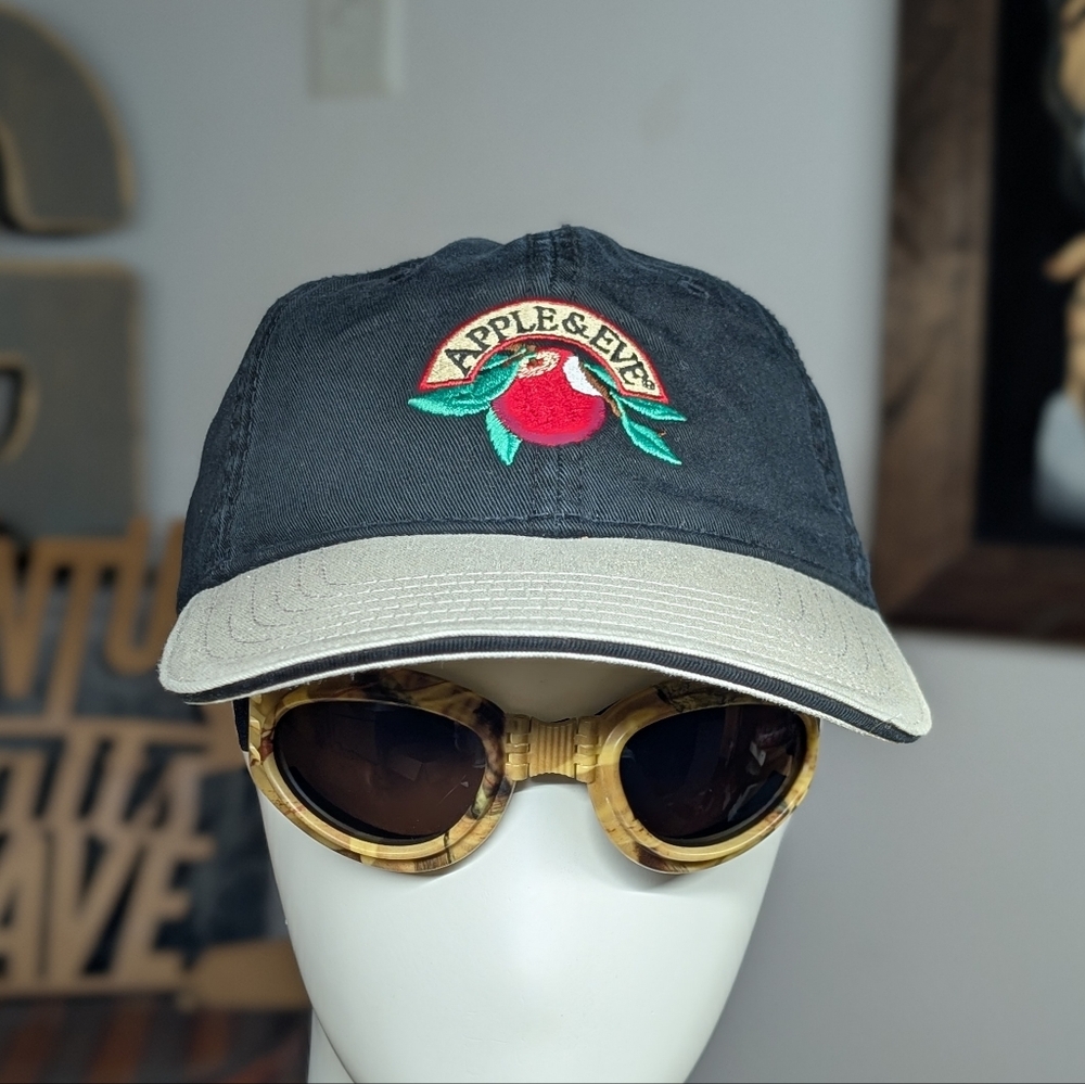 Apple & Eve Vintage Embroidered Hat (OS)
